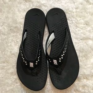 nike flex nike flip flops women